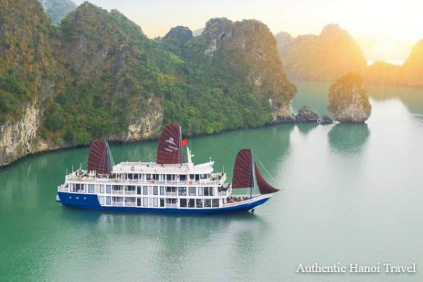 Le Journey Luxury Cruise in Halong & Lan Ha Bay ( 2D1N or 3D2N)